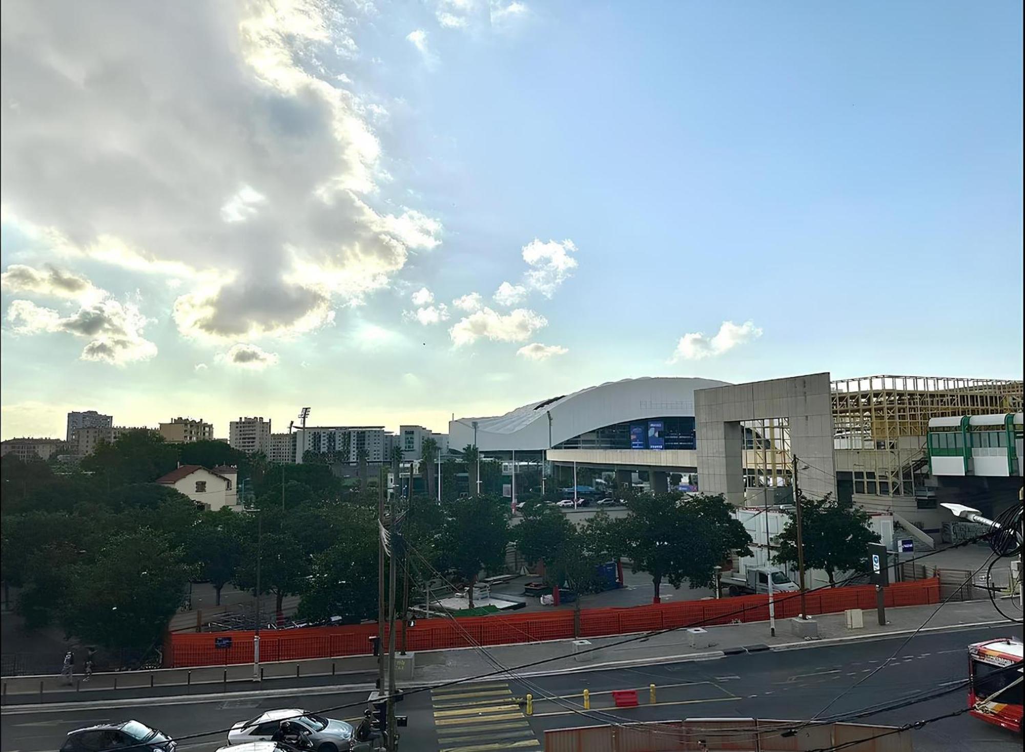 Magnifique Appartement En Face Du Stade Velodrome Marseilles Exterior foto