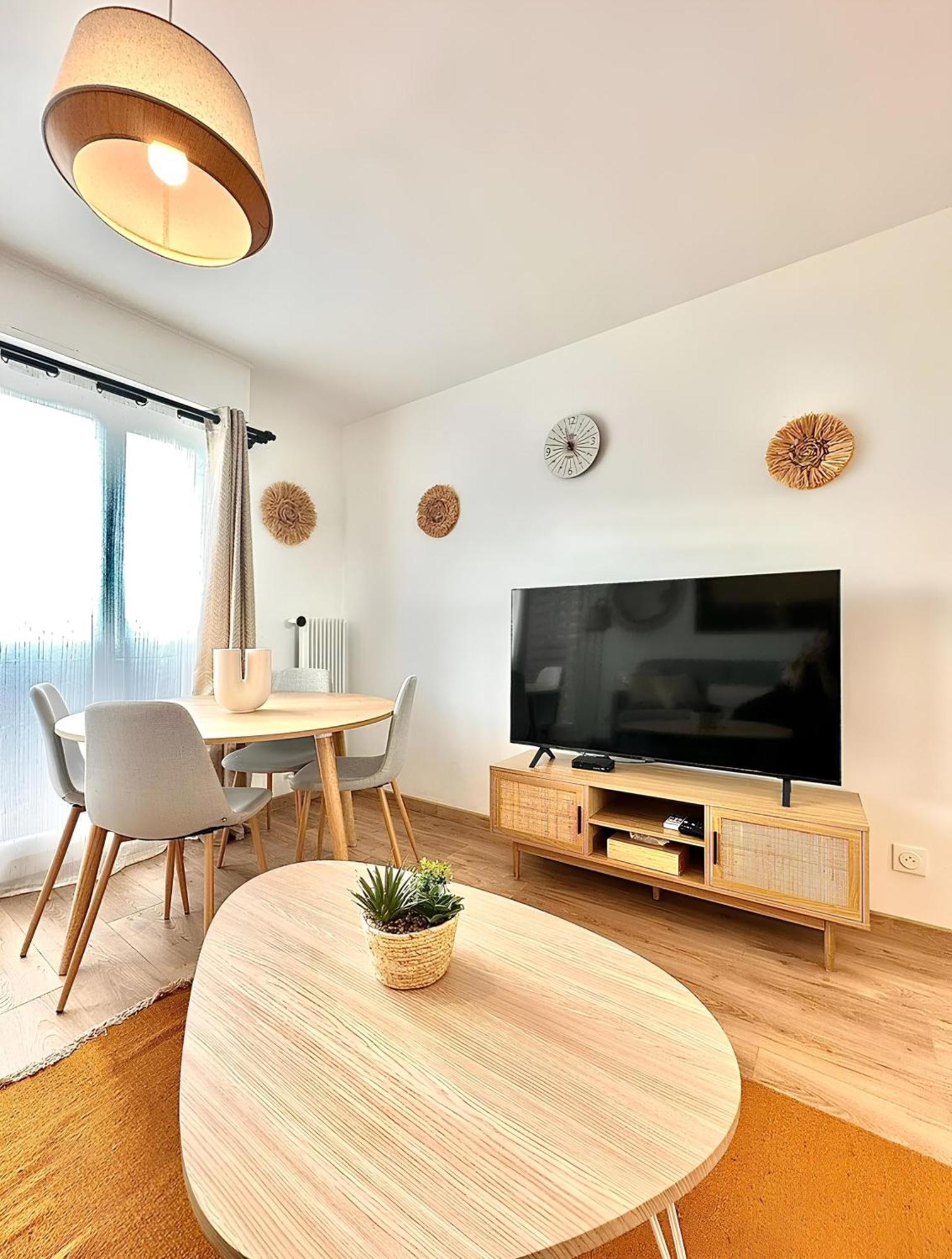 Magnifique Appartement En Face Du Stade Velodrome Marseilles Exterior foto